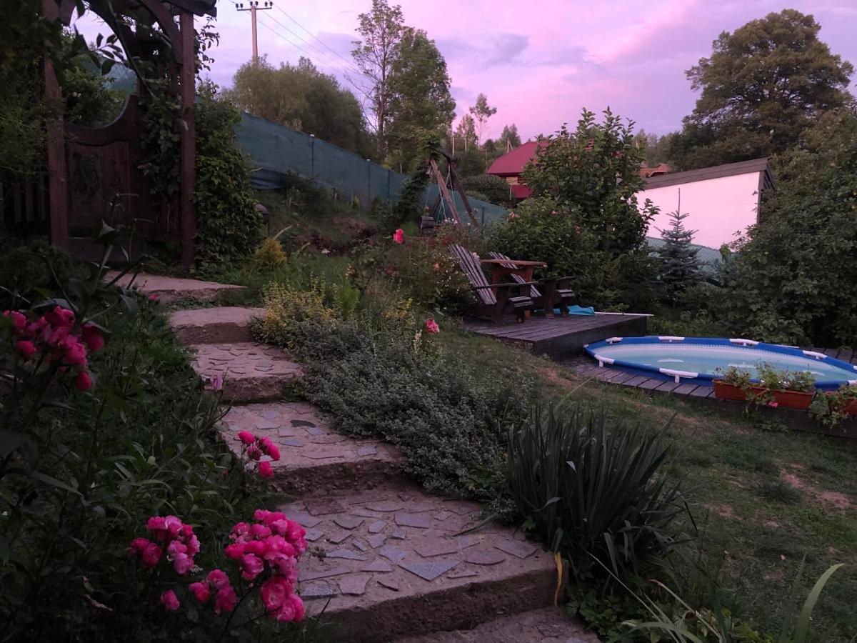 Казковий Дім Та Garden Два Будиночки В Горах З Чаном-Джакузі 슬랍스크 외부 사진