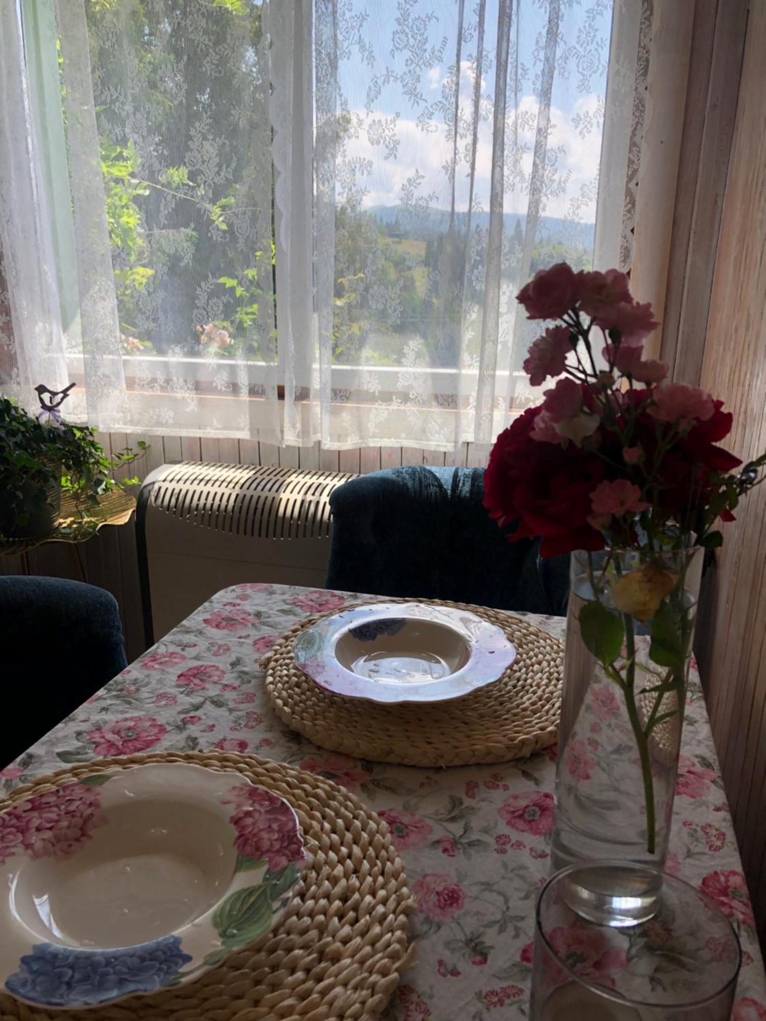 Казковий Дім Та Garden Два Будиночки В Горах З Чаном-Джакузі 슬랍스크 외부 사진